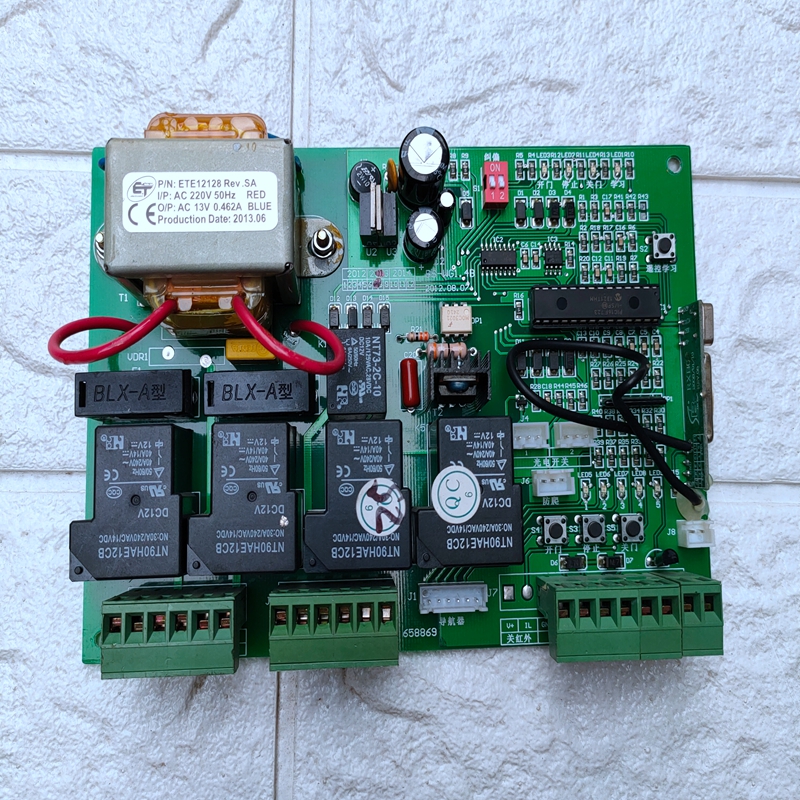 電動伸縮門控制器遙控主板 從單雙電機到無軌電路配件的全方位解析